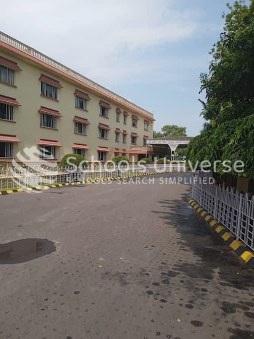 M P Birla Foundation Higher Secondary School gallery image 4