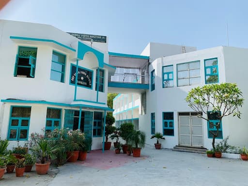Dev Samaj Vidya Niketan Senior Secondary School gallery image 2