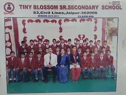 Tiny Blossom gallery image 1