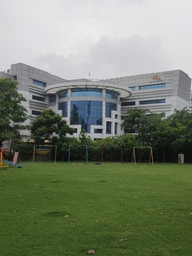 Manav Rachna International School gallery image 1