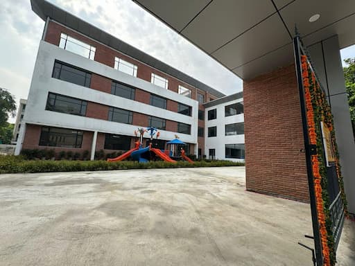 Opg World School gallery image 4