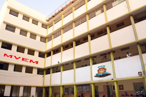 Mahesh Vidyalaya English Medium School gallery image 5