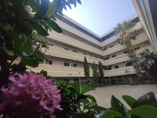D A V Boys Senior Secondary School gallery image 1