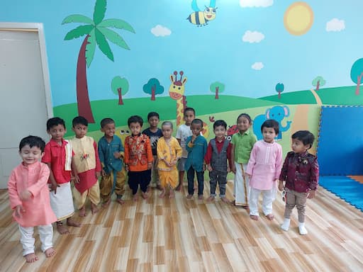 Hello Kids gallery image 3