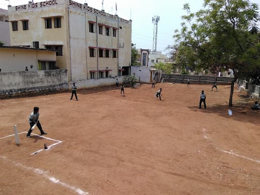 Shine School gallery image 5