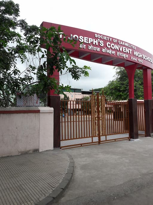 St Josephs Convent Girls High School gallery image 3