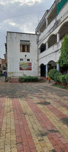 Navyug Vidhyalaya And Junior College gallery image 2