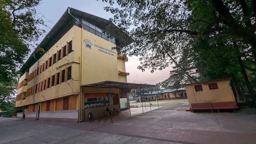 Modern English School gallery image 6