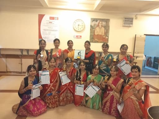 Modern English School gallery image 1