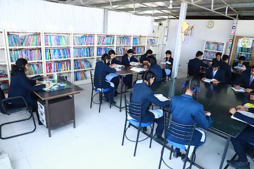Ideal Academy gallery image 2