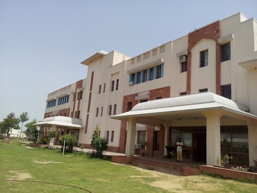 Springdales School gallery image 2