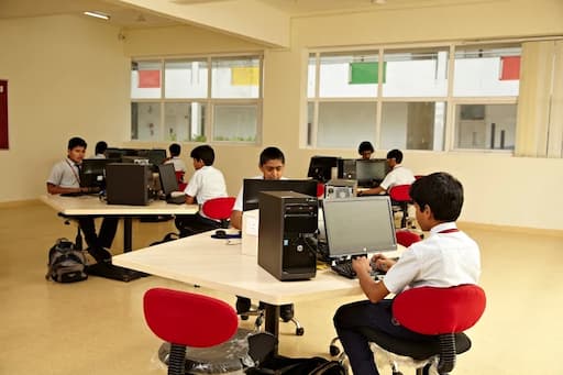 Redbridge International Academy gallery image 2