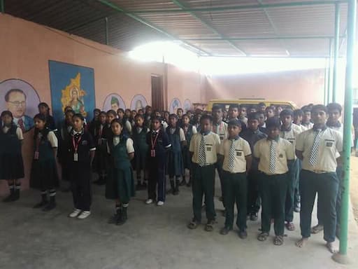 Bright Future English High School gallery image 10